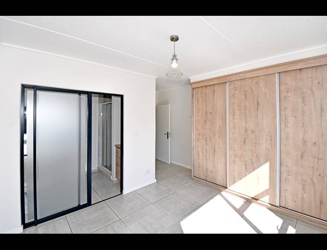 3 BEDROOM APARTMENT FOR SALE IN NOORDHANG